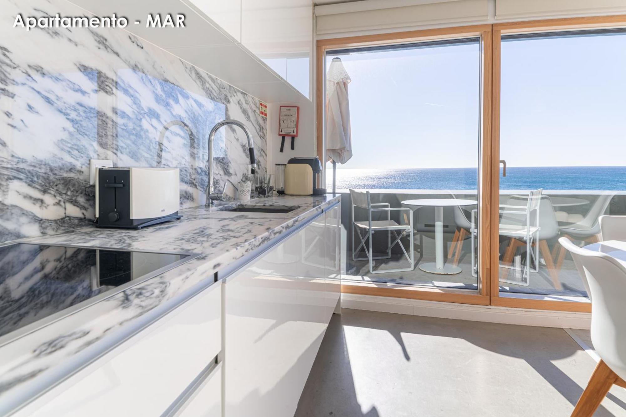 Season Apartments Sesimbra Exterior photo